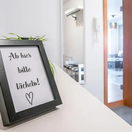 Fairflats: Kueche, Balkon, Arbeitsplatz, Aufzug Hüfingen