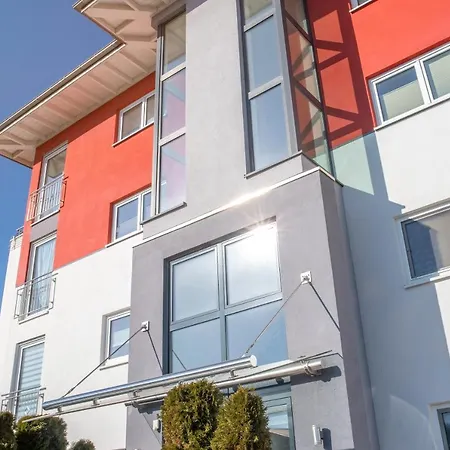 Fairflats: Kueche, Balkon, Arbeitsplatz, Aufzug Daire *